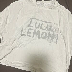 Lululemon shirt size 2